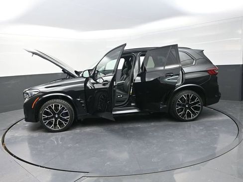Used 2022 BMW X5 M w/ Competition Package 2 image 41