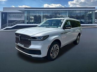 New 2026 Lincoln Navigator Reserve AWD/4WD video 3