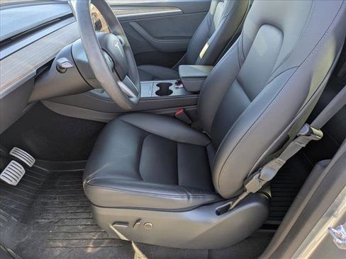 Used 2024 Tesla Model Y Performance image 16