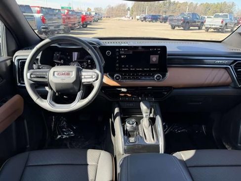 Used 2025 GMC Canyon AT4 w/ Technology Plus Package image 16