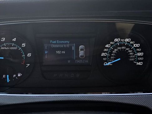 Used 2018 Ford Taurus SE FWD image 19