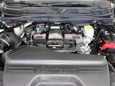 Used 2024 RAM 2500 Big Horn w/ Night Edition AWD/4WD image 32