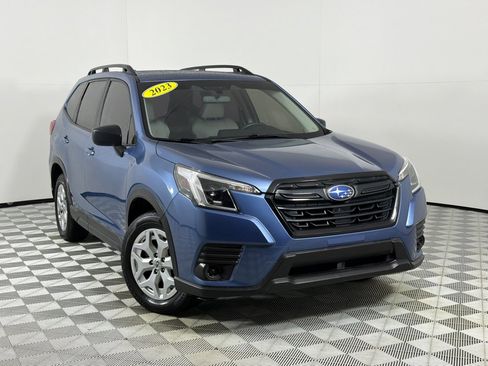 Used 2023 Subaru Forester AWD/4WD image 2