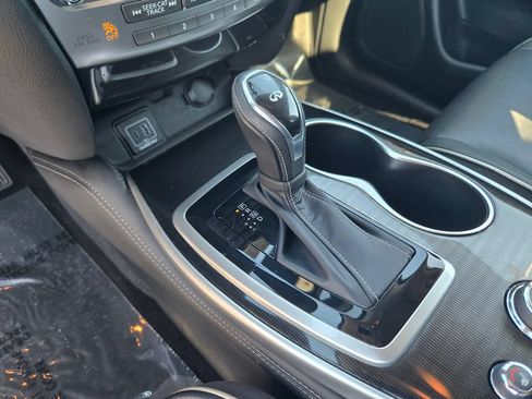 Used 2020 INFINITI QX60 Luxe w/ Essential Package FWD image 18