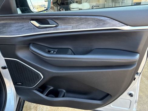 Used 2021 Jeep Grand Cherokee L Limited w/ Trailer Tow Package image 52