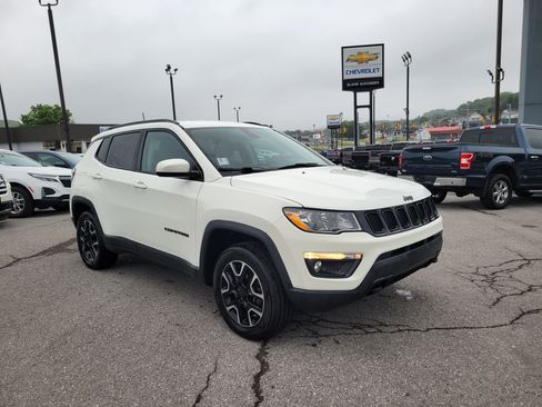 Used 2019 Jeep Compass Sport AWD/4WD image 1