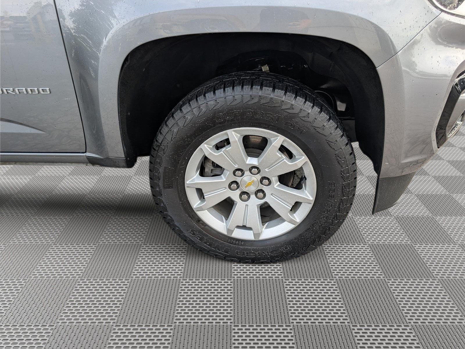 Used 2022 Chevrolet Colorado LT RWD image 9