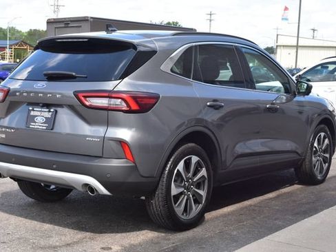 Used 2023 Ford Escape Platinum AWD/4WD image 13