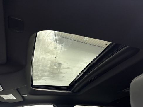 Used 2021 Chevrolet Silverado 1500 High Country image 21