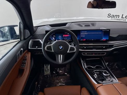 New 2026 BMW X7 M60i image 23