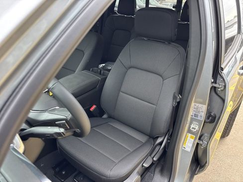 New 2025 GMC Canyon Elevation w/ Convenience Package image 17