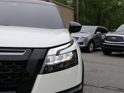 Used 2024 Nissan Pathfinder Rock Creek AWD/4WD image 13