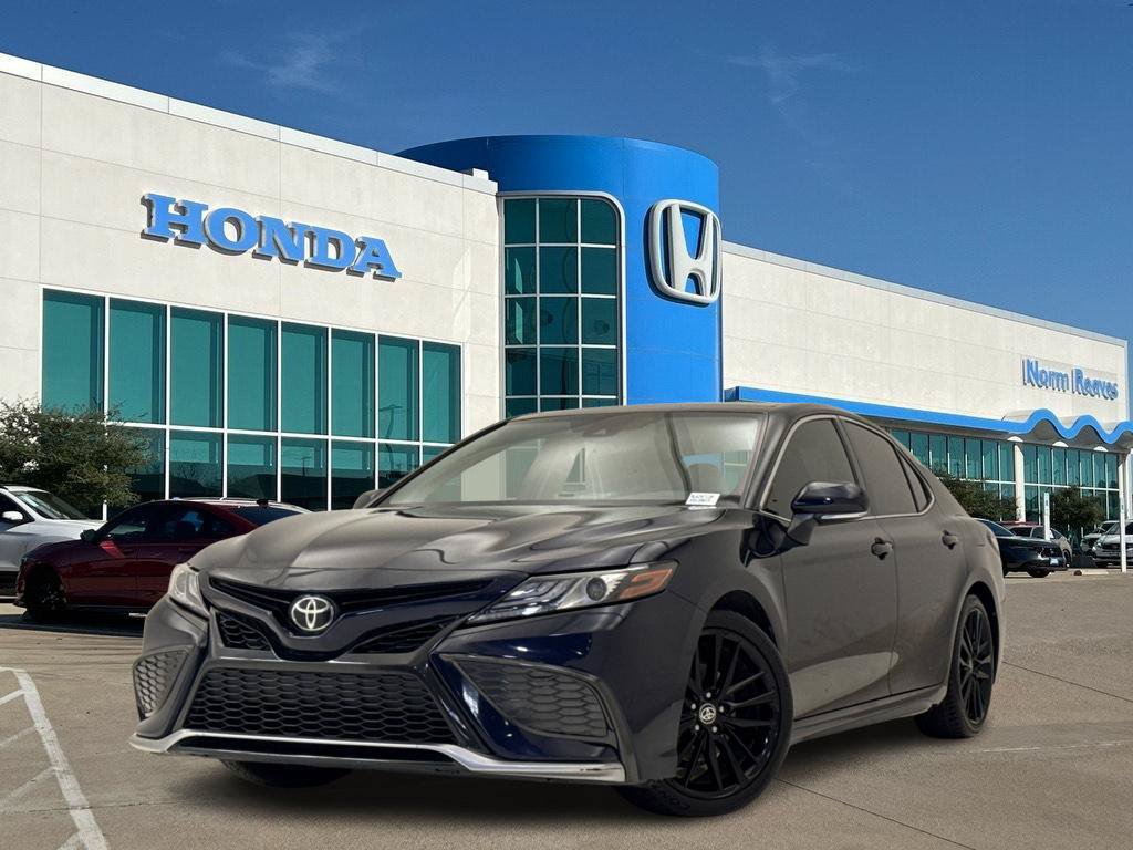 Used 2021 Toyota Camry XSE FWD image 1