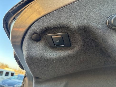 Used 2018 Lincoln MKZ Select w/ Select Plus Package image 48