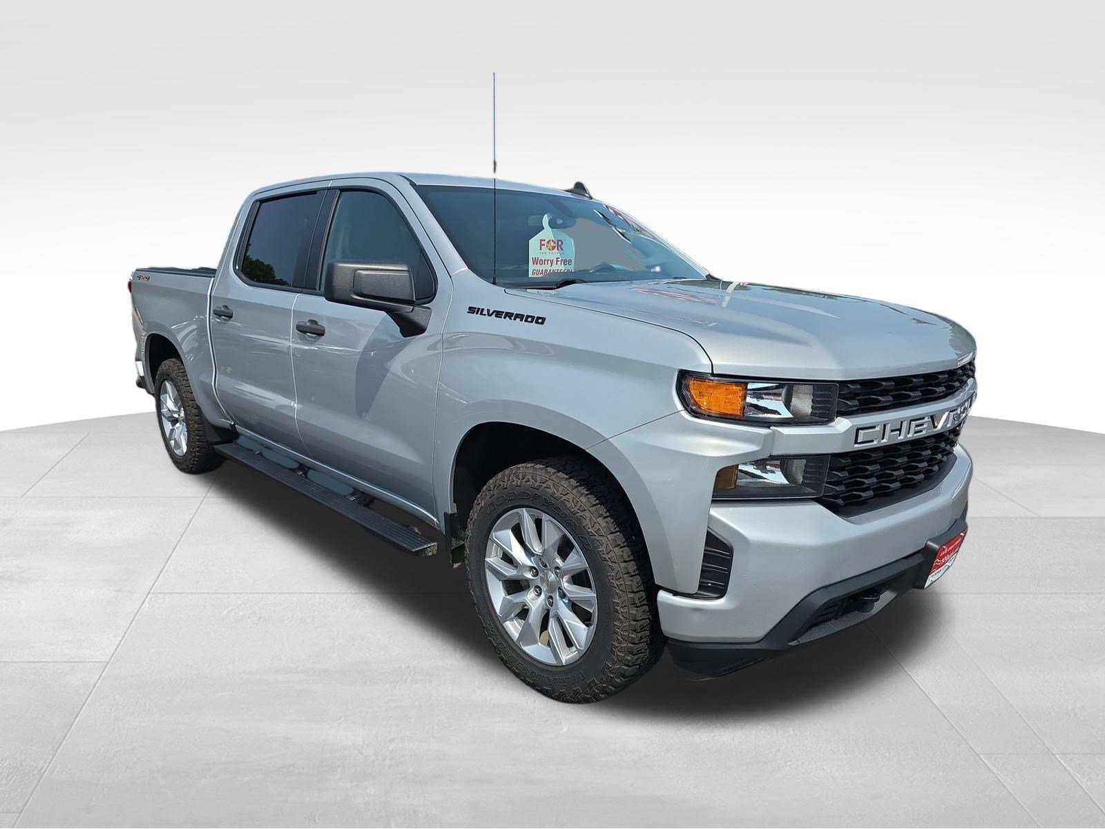 Used 2021 Chevrolet Silverado 1500 Custom w/ LPO, Dark Essentials Package AWD/4WD image 2