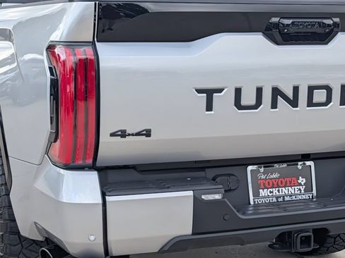 Used 2024 Toyota Tundra Platinum AWD/4WD image 7