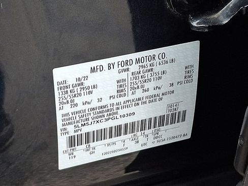 Certified 2023 Lincoln Aviator Reserve w/ Equipment Group 201A AWD/4WD image 27