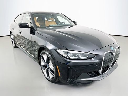 Certified 2023 BMW i4 eDrive35 w/ Premium Package image 3
