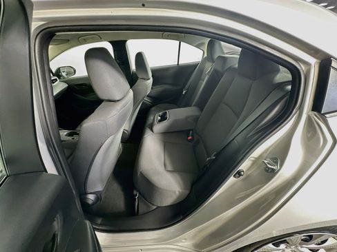 Used 2025 Toyota Corolla LE FWD image 25