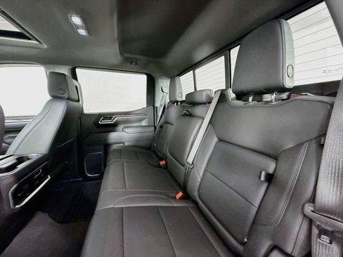 Used 2025 Chevrolet Silverado 1500 LTZ w/ LTZ Premium Package AWD/4WD image 32