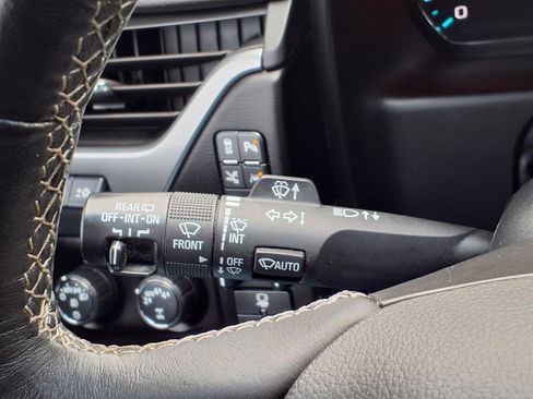 Used 2017 Chevrolet Tahoe Premier AWD/4WD image 23