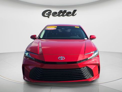 Used 2025 Toyota Camry LE FWD image 8