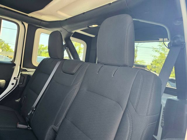 Used 2021 Jeep Wrangler Unlimited Sahara AWD/4WD image 24