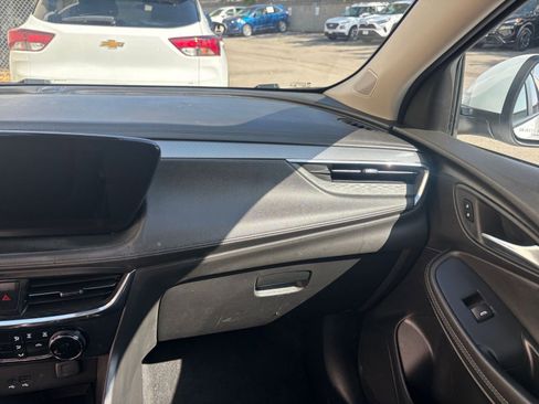 Used 2025 Buick Encore GX Preferred image 35