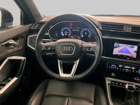 Used 2022 Audi Q3 2.0T Premium w/ Convenience Package AWD/4WD image 16
