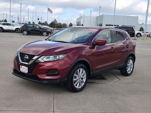 Certified 2022 Nissan Rogue Sport S image 3