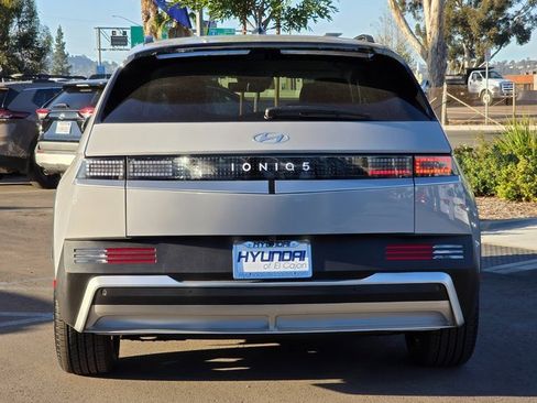 Used 2025 Hyundai Ioniq 5 SEL image 6