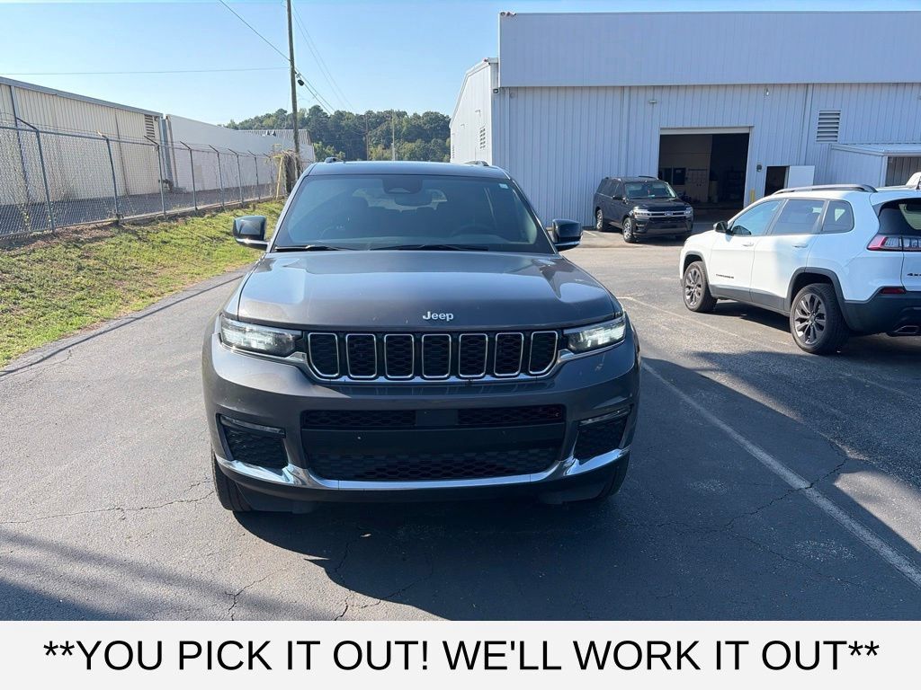Used 2024 Jeep Grand Cherokee L Limited RWD image 2