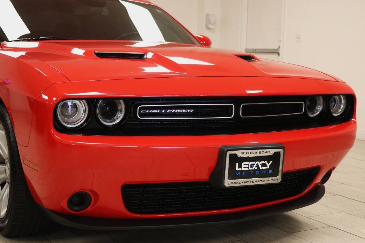 Used 2023 Dodge Challenger SXT RWD image 88