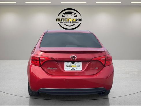 Used 2018 Toyota Corolla SE FWD image 6