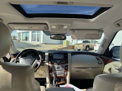 Used 2018 INFINITI QX80 Base w/ Driver Assistance Package image 11
