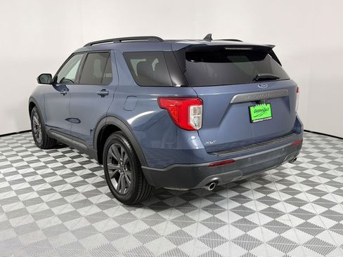 Used 2021 Ford Explorer XLT w/ Equipment Group 202A image 3