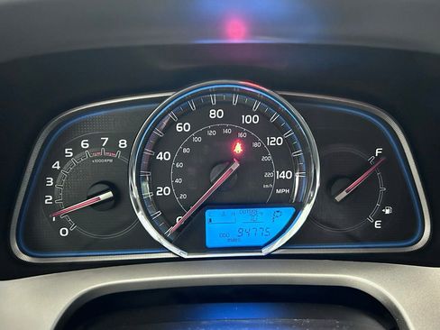 Used 2015 Toyota RAV4 Limited image 12