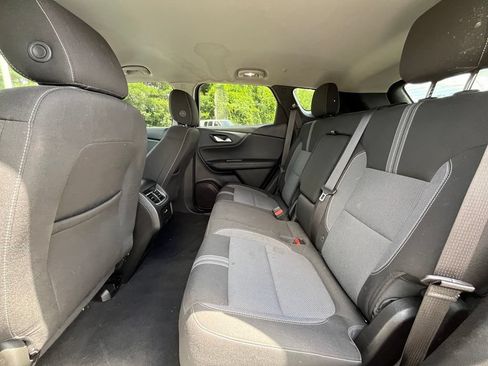 Used 2023 Chevrolet Blazer LT FWD image 24