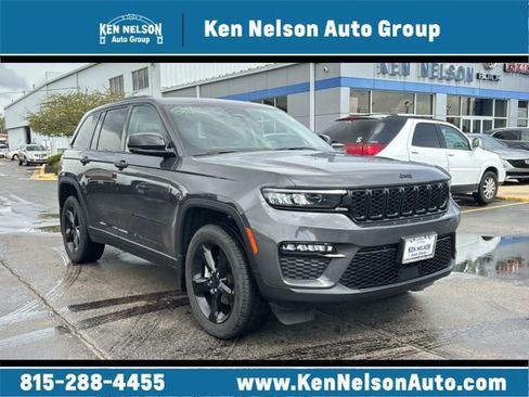 Used 2024 Jeep Grand Cherokee Limited w/ Black Appearance Package AWD/4WD image 1
