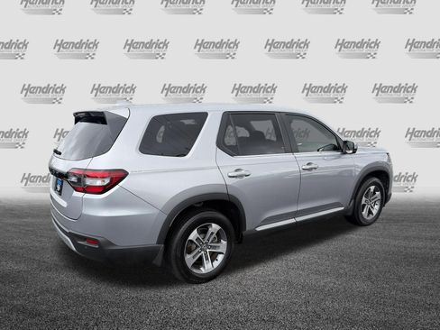 Certified 2025 Honda Pilot EX-L image 10