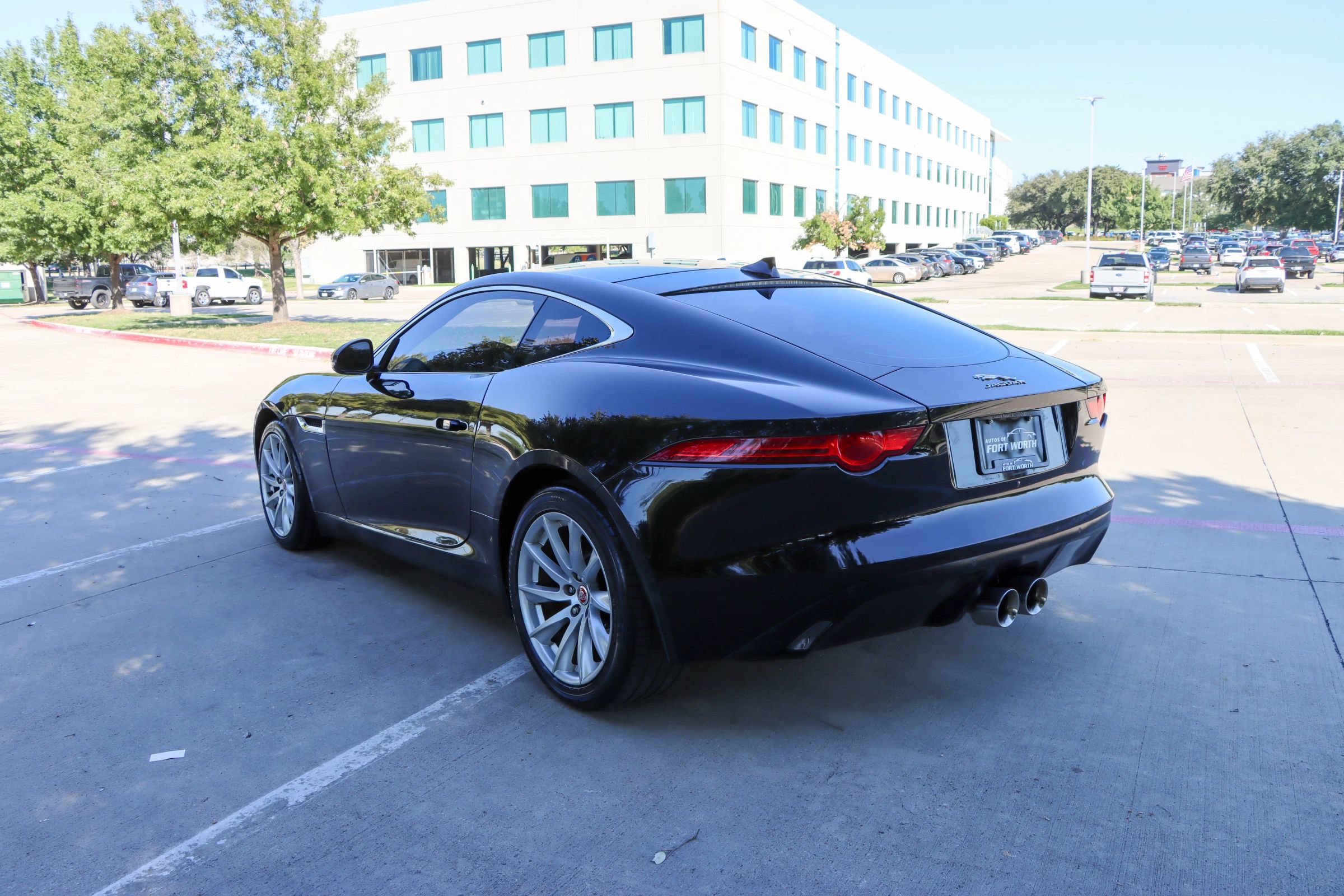 Used 2017 Jaguar F-TYPE Coupe RWD image 5