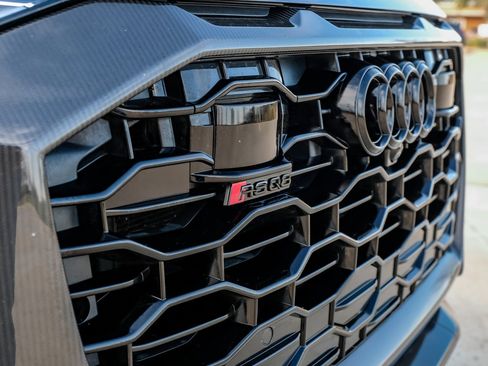 Used 2022 Audi RS Q8 image 59