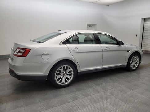 Used 2015 Ford Taurus Limited FWD image 10