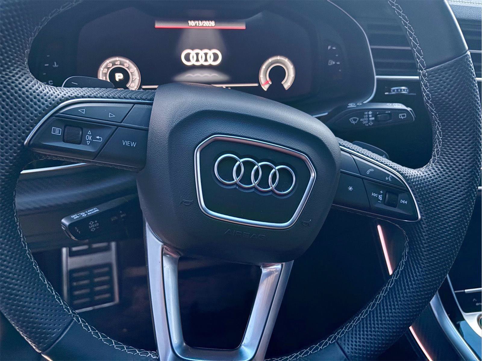 Used 2025 Audi SQ8 Premium Plus AWD/4WD image 12