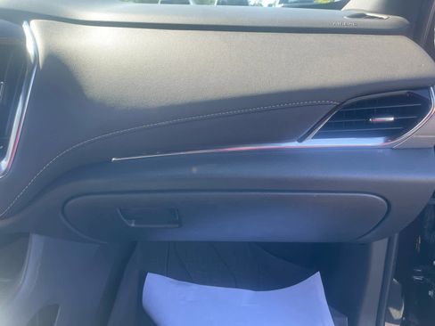 Used 2023 Chevrolet Traverse LT w/ Rear Camera Mirror Package AWD/4WD image 36
