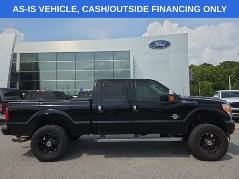 Used 2016 Ford F250 Platinum w/ FX4 Off-Road Package AWD/4WD image 2