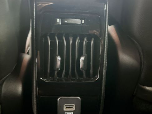 Used 2022 Jeep Compass Latitude image 26