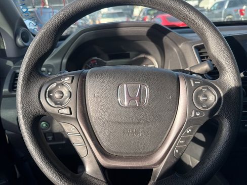 Used 2023 Honda Ridgeline Sport image 9