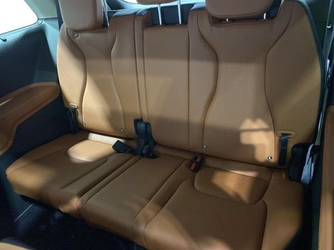 New 2026 Kia Carnival SX w/ SX Dark Edition Package FWD image 26
