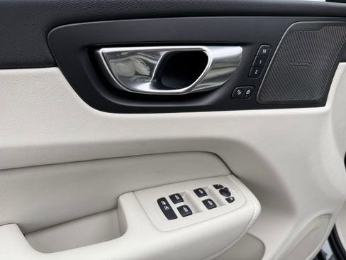New 2026 Volvo XC60 B5 Ultra w/ Protection Package Premier image 16